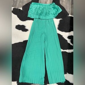 Chic Off-Shoulder Green Jumpsuit